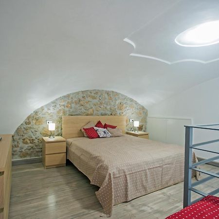 Sirene Holiday Bed and Breakfast Gaeta Eksteriør billede